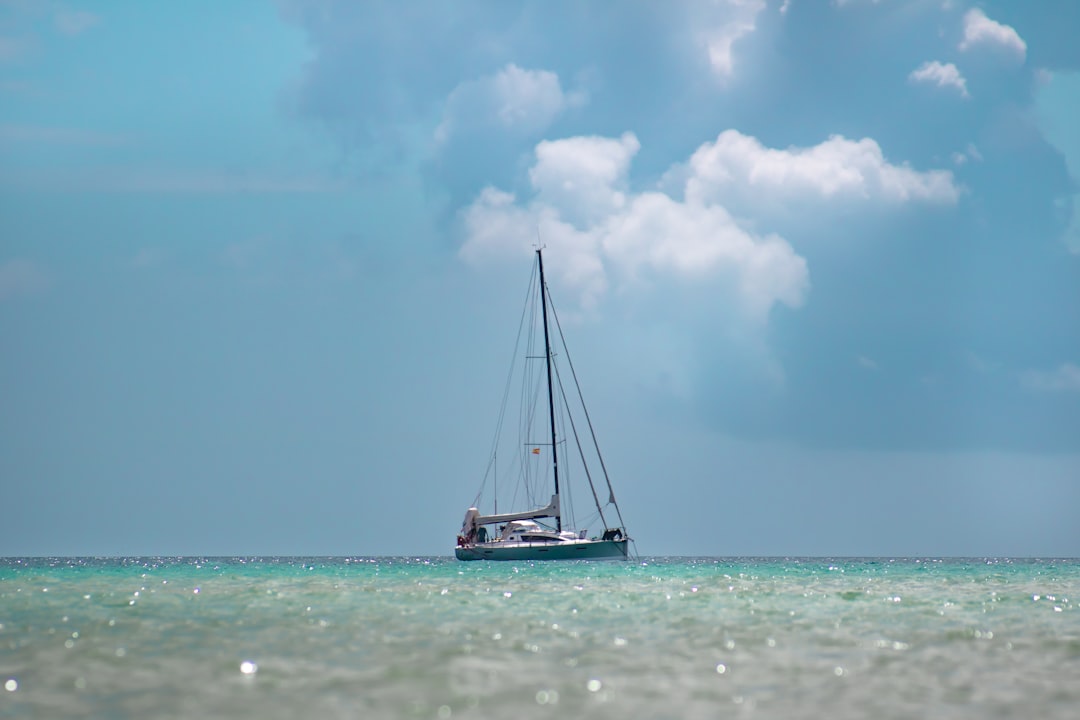 Photo Sailing yacht