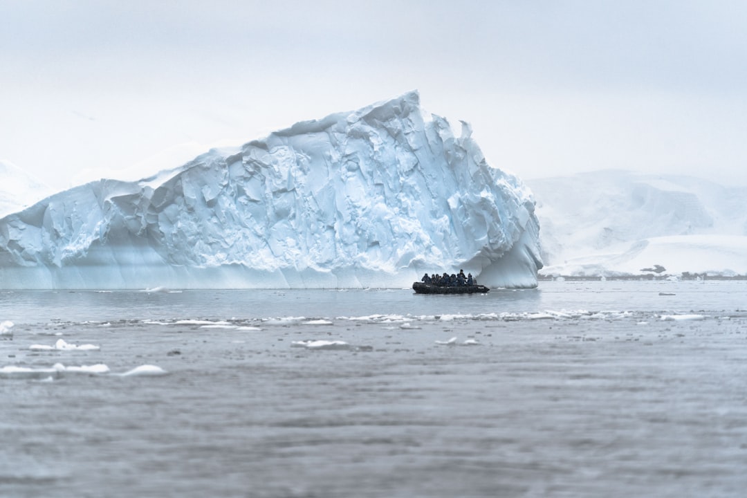 Photo Icebreaker ship